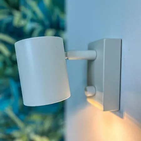 El Paraiso * אדחה